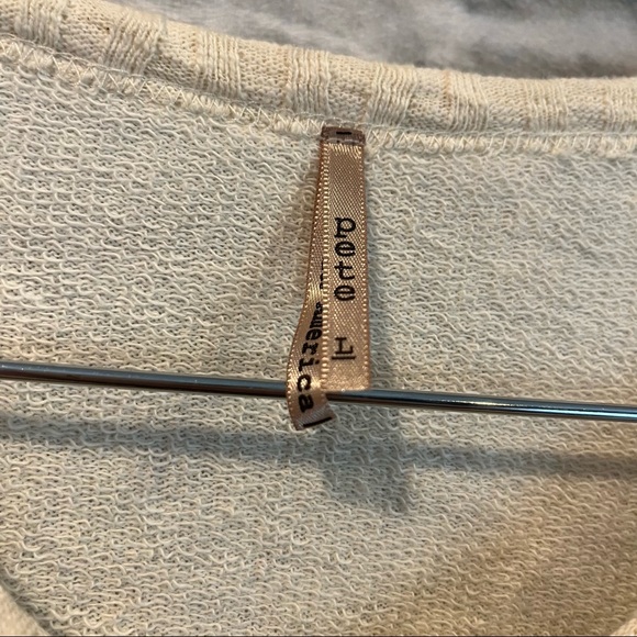 NWT Pete Collection Size Large Cream/Grey Knit Asymmetrical Long Sleeve V-Neck - Picture 10 of 16